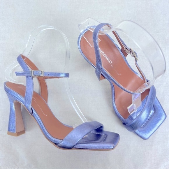 INTENTIONALLY BLANK | Feminine Fairy Metallic Sandal Grape Soda | 36 / US 5 - Picture 1 of 14